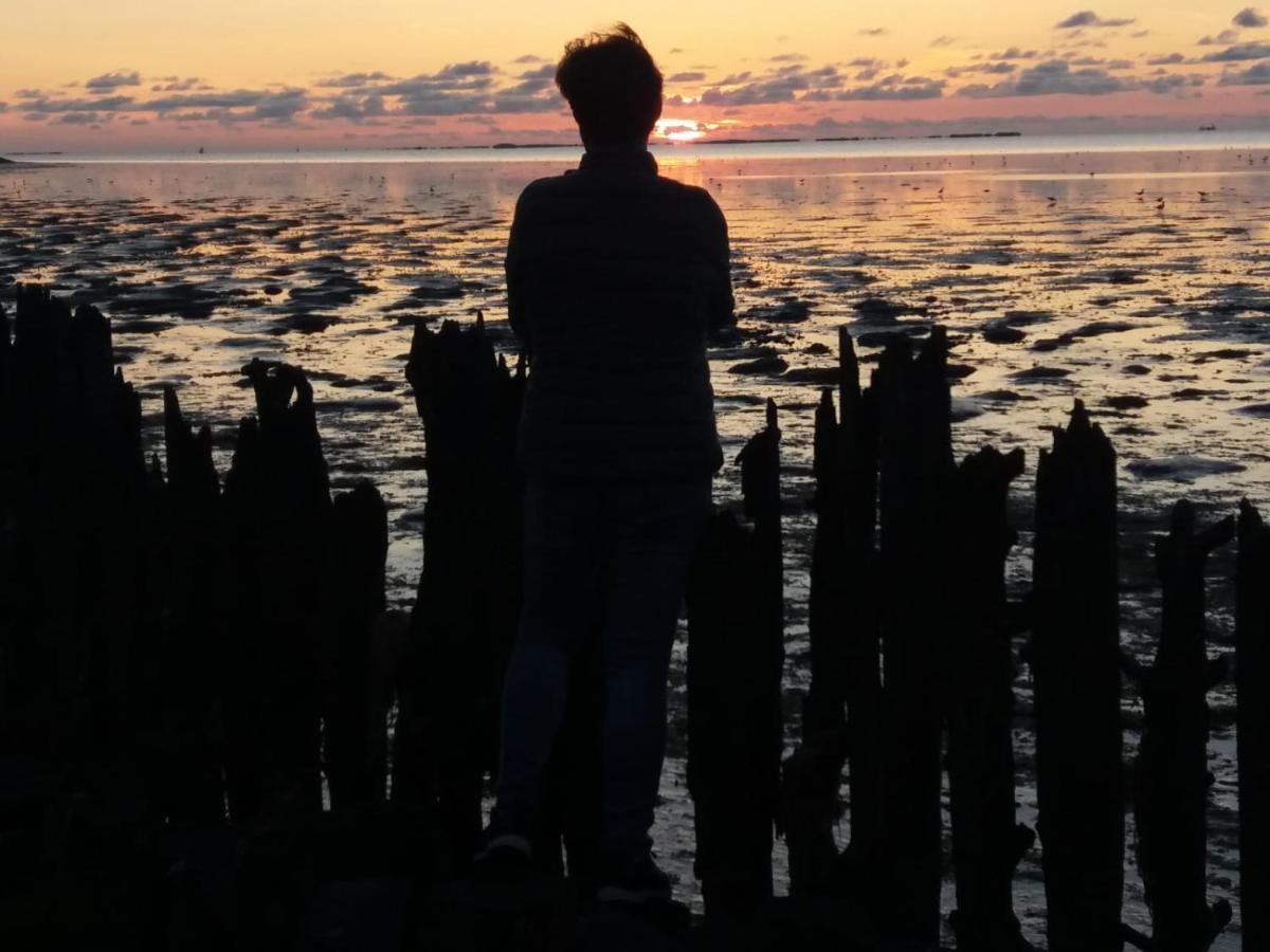 Wad'Ngeluk Villa Paesens Buitenkant foto