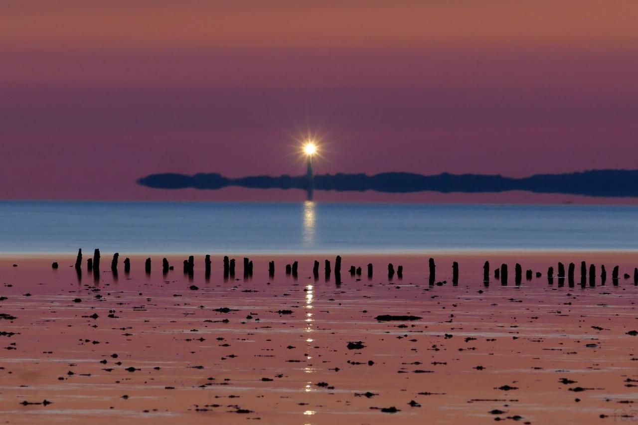 Wad'Ngeluk Villa Paesens Buitenkant foto