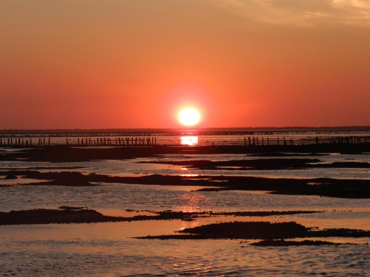 Wad'Ngeluk Villa Paesens Buitenkant foto