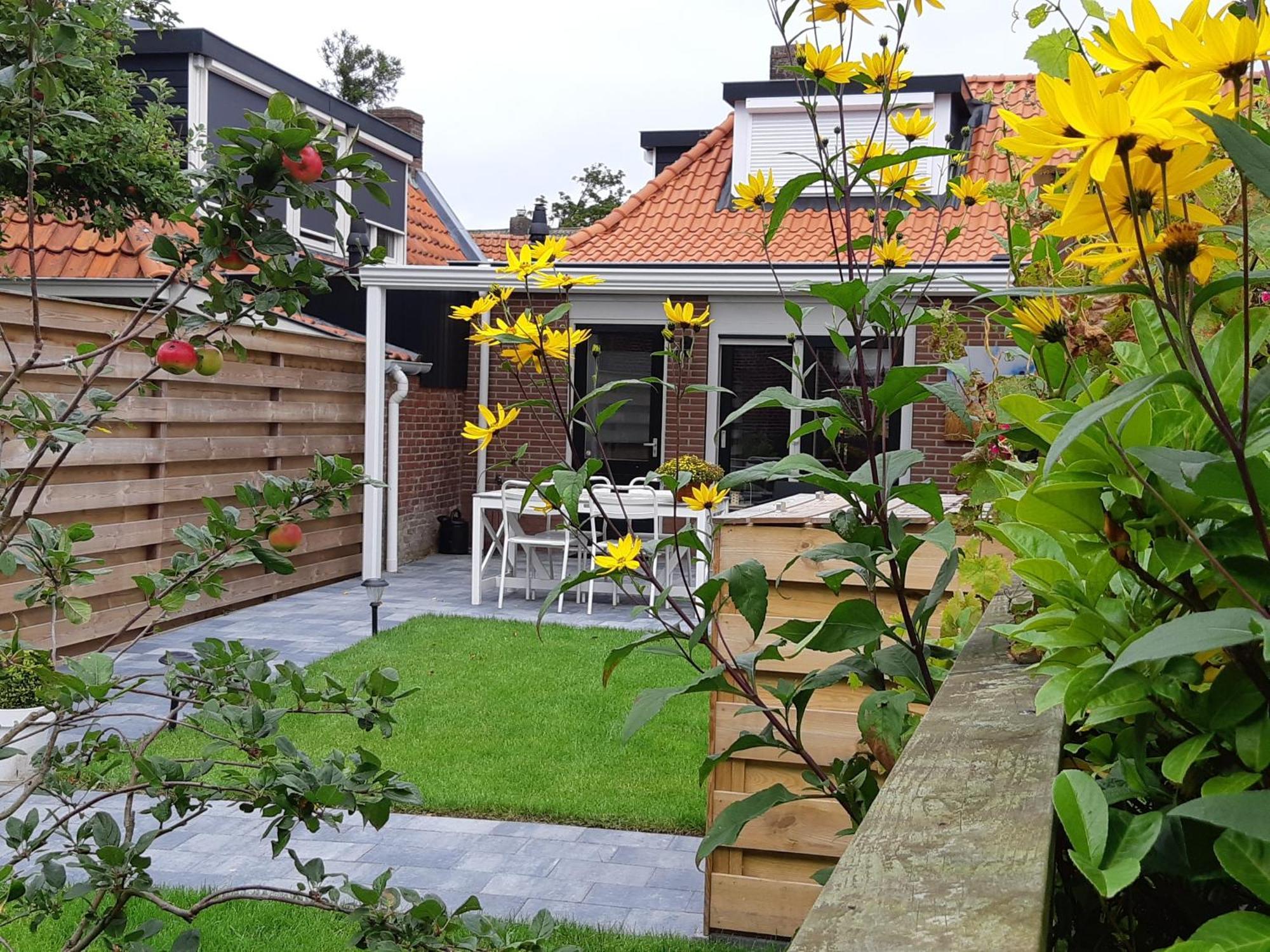 Wad'Ngeluk Villa Paesens Buitenkant foto